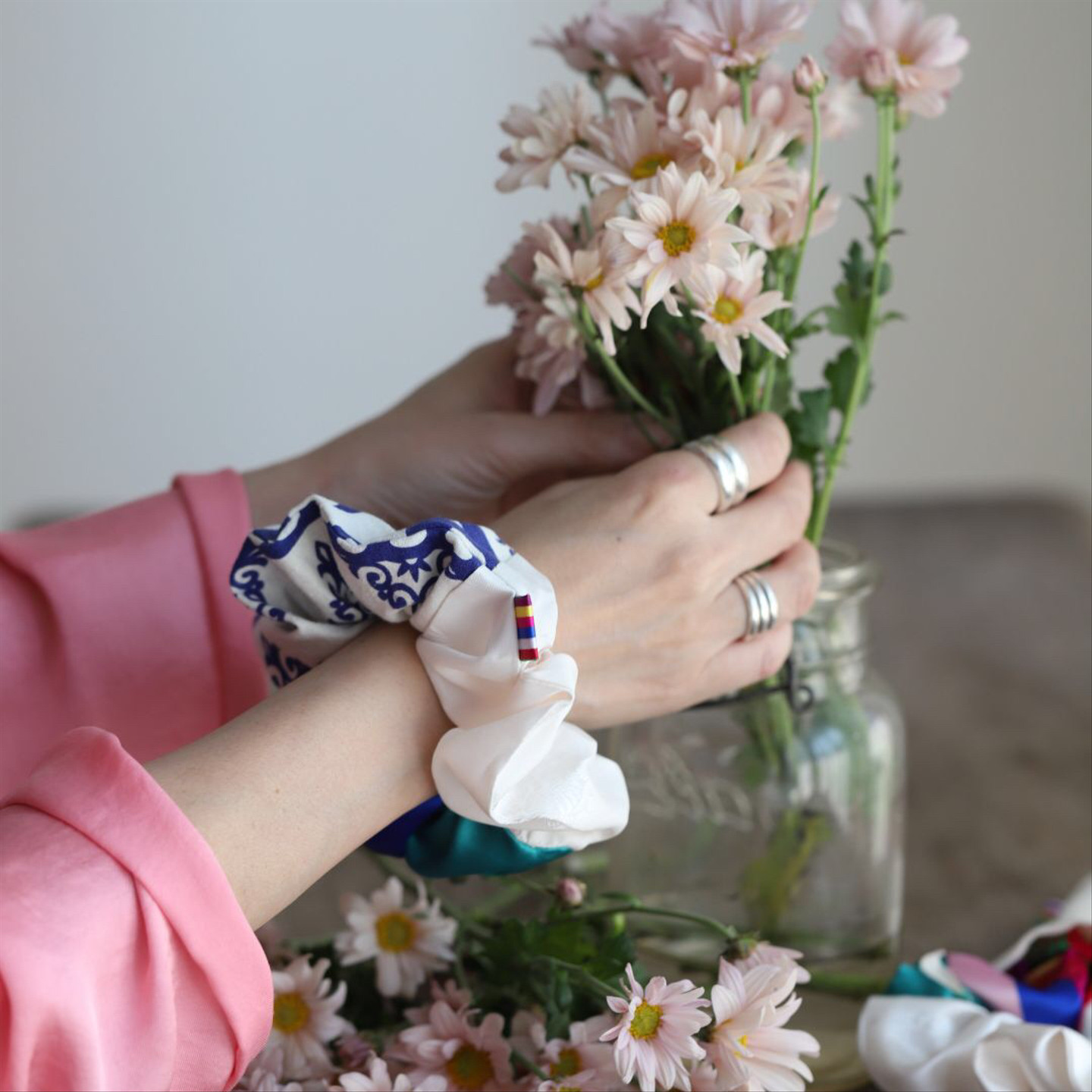 색동 주름 머리끈2.jpg